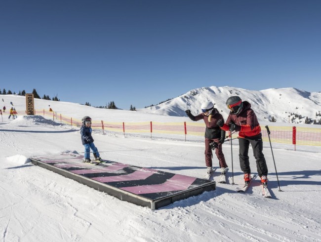 Skischulen für Kinder, Jugendliche, Erwachsene und Wiedereinsteiger im Skigebiet Großarltal © TVB Großarltal